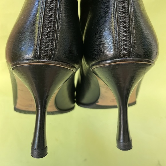 Vintage black Gucci pebble leather booties - Picture 11 of 14